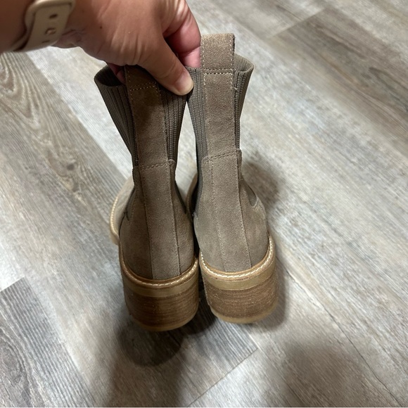 Steve Madden Kylie Boots - taupe suede - size 7 - like new! - Picture 4 of 8